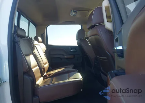 2015 Chevrolet Silverado 2500Hd High Country z USA, uszkodzony, nr VIN 1GC1KXE85FF613999